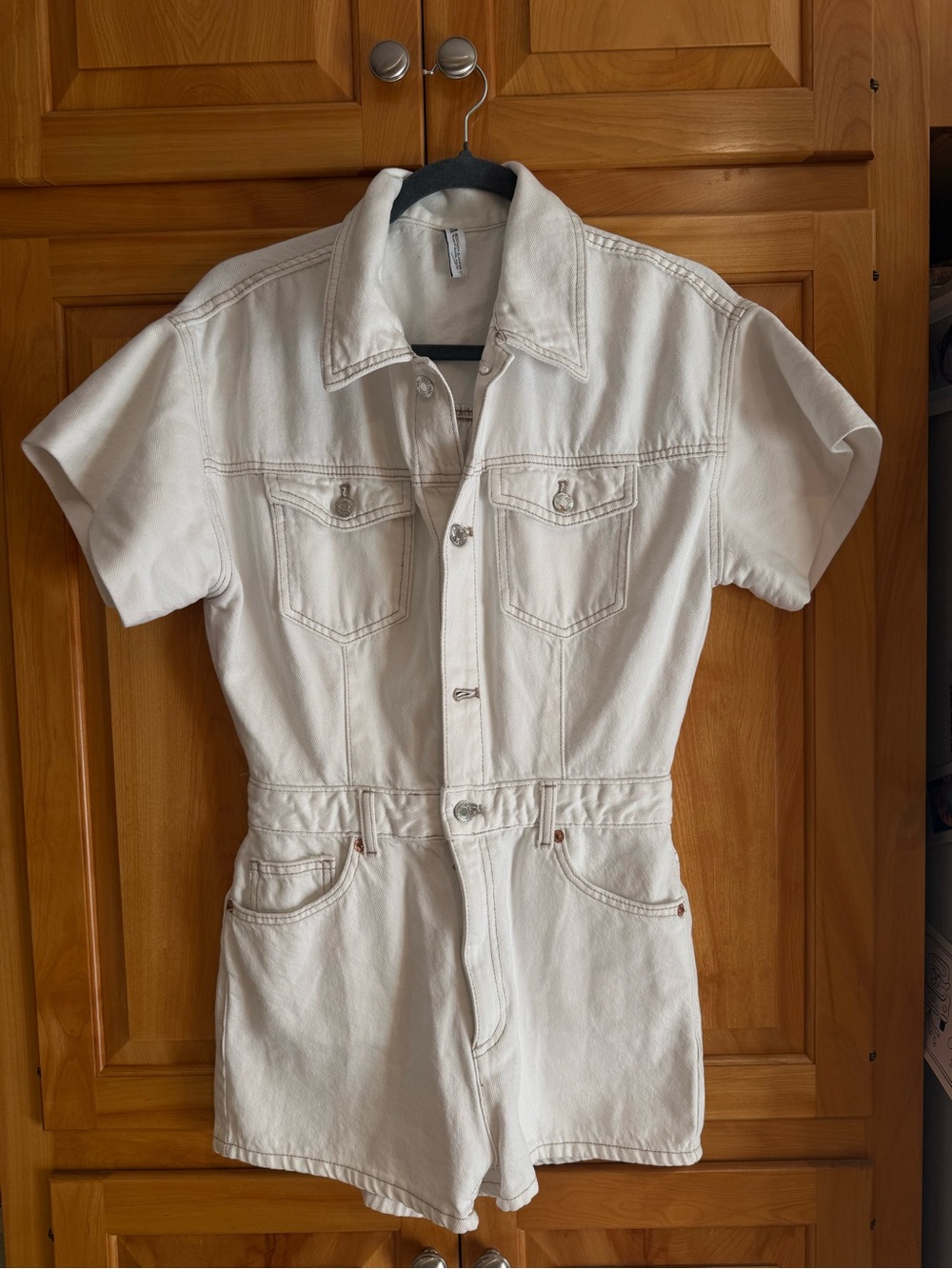 Zara White Short-Sleeve Denim Romper with Front Pockets